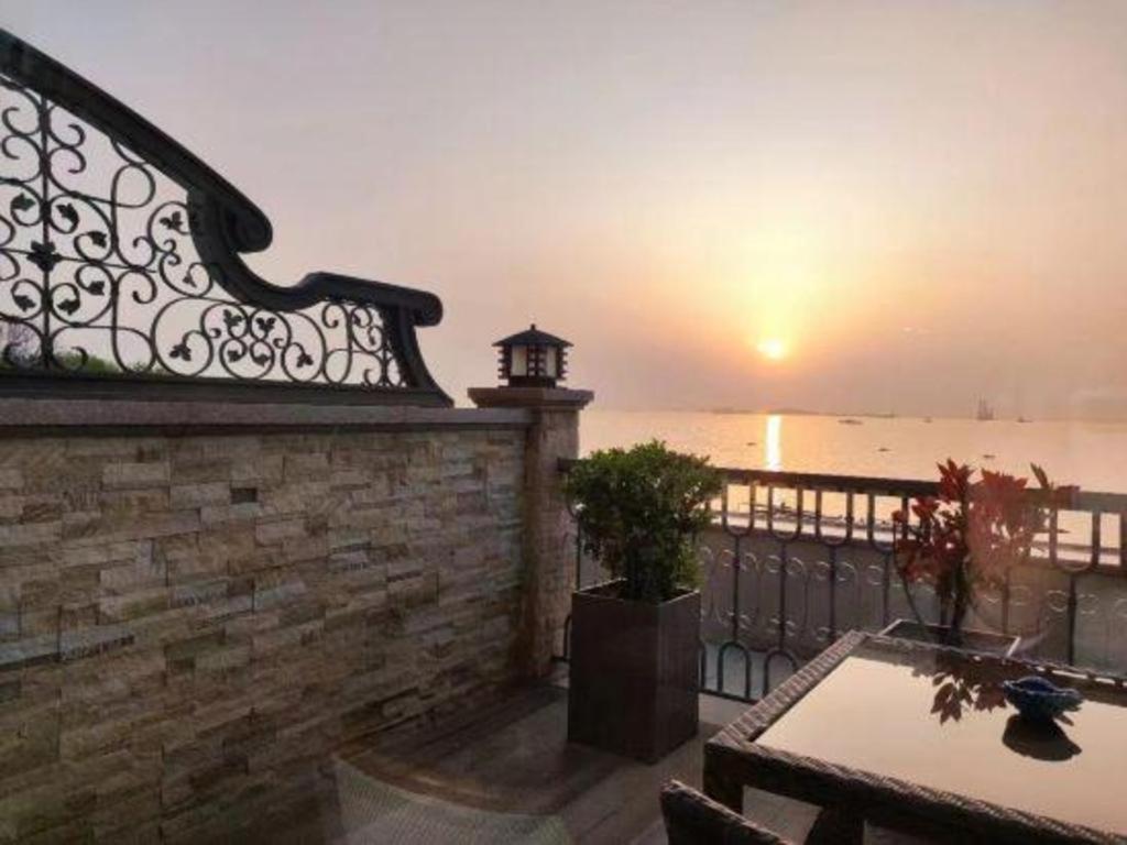 Yantai Golden Gulf Hotel Exterior foto